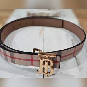 Chic Designer Plaid Belt with Gold Buckle